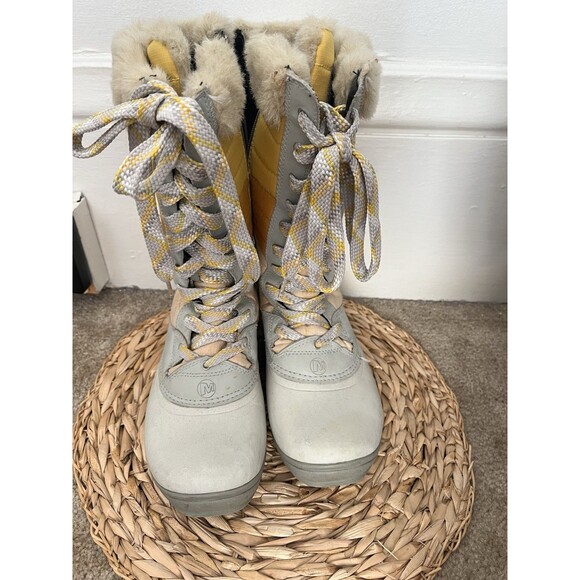 Merrell Winterbelle Waterproof Boot Size 8.5 Insulated Leather Silver Yellow EUC - Picture 1 of 14